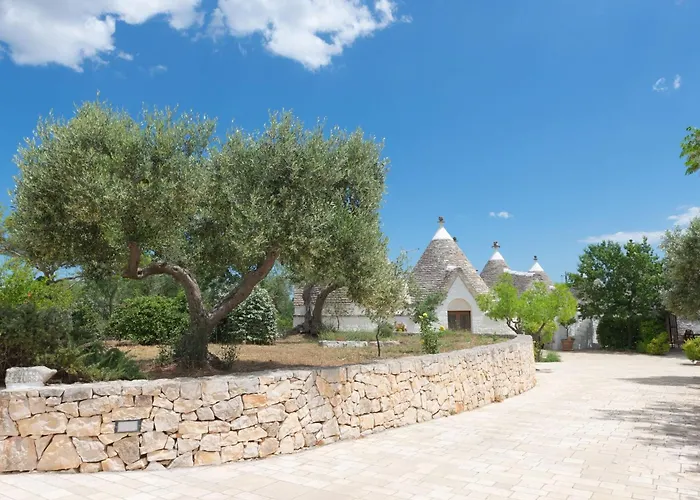 Trulli In Itria Valley With Infinity Pool Cisternino