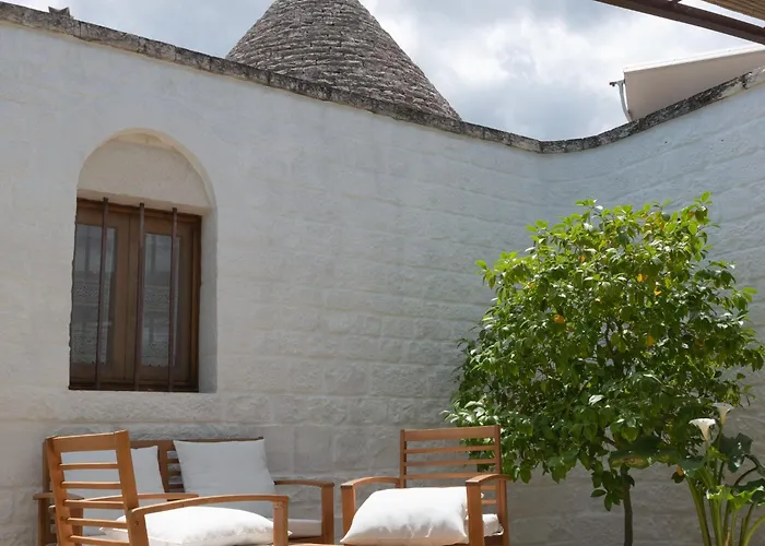 Trulli In Itria Valley With Infinity Pool