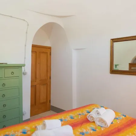 Historic Trulli Azzalema In Ferienhaus Cisternino