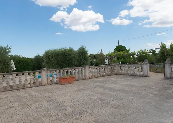 Trulli In Itria Valley With Infinity Pool Cisternino